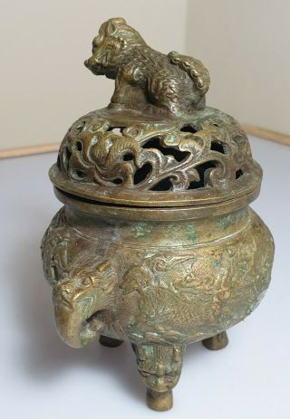 A Fine Qing Dynasty Bronze Covered Tripod Incence Burner / Censer. 3