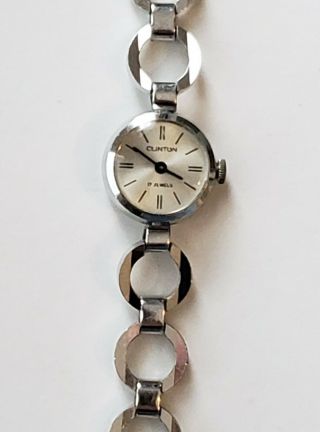 Vintage Clinton Womens Watch 17 Jewels (not Sure Of Age)