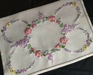 Gorgeous Vintage Linen Hand Embroidered Tray Cloth Stunning Floral Displays