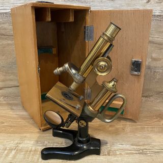 Rare Model E.  Leitz Wetzlar Brass/iron Microscope W/ D Jug Handle & Wooden Box