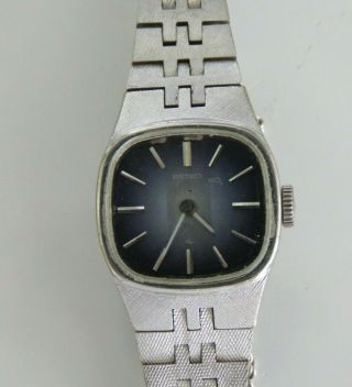 Seiko - Vintage Lady Wind Up Blue Dial - Silver Color Case & Band,  Looks Great -.
