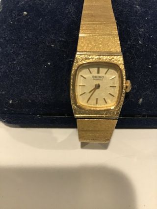 Vintage Seiko Ladies Gold Tone Watch With Safety Clasp 5420 - 5409