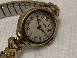 Old Wristwatch Bulova Swiss 17 Jewels 10 K Gold Filled Cal 5ab