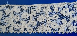 A 52 1/2 " (133.  5cm) Length Of 18th Century Milanese Lace With Needle Made Edging