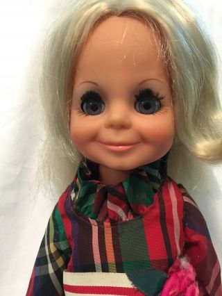 Vintage 1972 Ideal Crissy Family Live Action Velvet w/Look Around & Shoes VGC 2