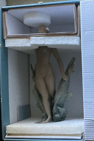 Rare Retired Lladro - - 2516 Lady Of The Lake Statue Figure