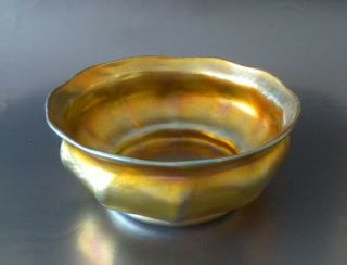 ANTIQUE RARE TIFFANY FAVRILE GOLD IRIDESCENT GLASS FOOTED RIBBED BOWL / USA 1900 3