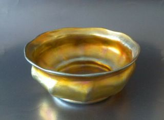 ANTIQUE RARE TIFFANY FAVRILE GOLD IRIDESCENT GLASS FOOTED RIBBED BOWL / USA 1900 6