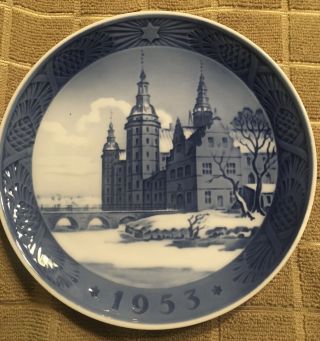 Antique 1953 Royal Copenhagen Denmark Christmas Plate.  Frediksborg Castle