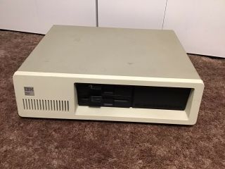 Rare IBM 5160 XT Vintage Computer.  Boots Up 2