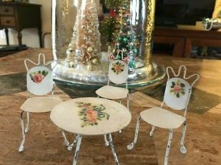 Vintage 1950s DOLLHOUSE BISTRO table and chairs w/roses 3