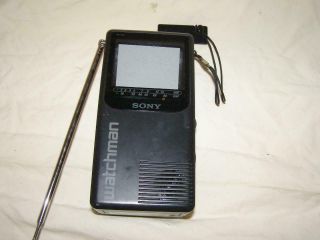 Rare Vtg Sony Fd - 230 Watchman Mini Portable Pocket Tv Retro 80s Television Bw