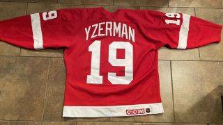 Rare Detroit Red Wings Pro Authentic Ccm Ultrafil Jersey Yzerman