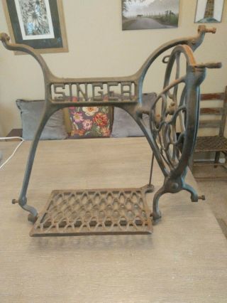 Vintage Singer Sewing Machine Cast Iron Base With Pedal Treadle No Sides