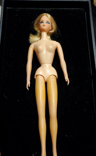 Vintage Barbie Doll Blonde Hair Mattel " Live Action "