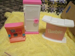 Vintage 1995 Mattel Barbie So Much To Do Bank Awsome