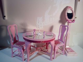 Vintage Barbie Sweet Roses Dreamhouse Dining Room Table & Chairs Bathroom Scale