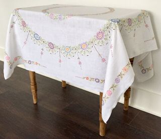 Vintage Stunning Hand Embroidered Linen Tablecloth Circles of Garden Flowers 3