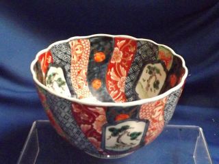 Antique Japanese Hand Painted Deep Imari Bowl Scalloped Rim 5 3/4 