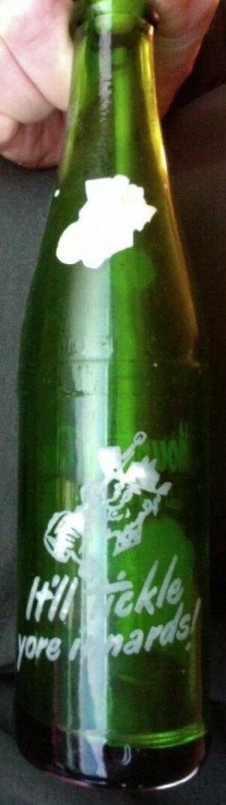 VINTAGE EX - RARE MOUNTAIN DEW HILLBILLY GREEN GLASS BOTTLE FILLED BY CLEM & GERT 2