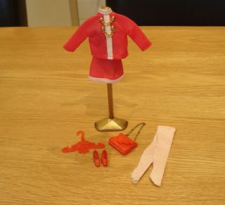 Vintage Topper Dawn / Pippa Doll Outfit Chain 