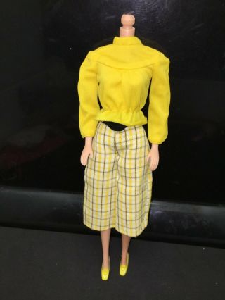 1976 Superstar Barbie Best Buy Outfit 9572 Yellow Blouse Plaid Pants & Shoes
