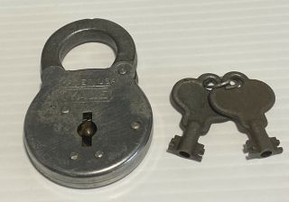 Antique Vintage Lock Yale & Towne Mfg Co.  Padlock Skeleton Key Comes With 2 Keys