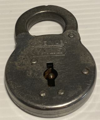 Antique Vintage Lock Yale & Towne Mfg Co.  Padlock Skeleton Key Comes With 2 Keys 2