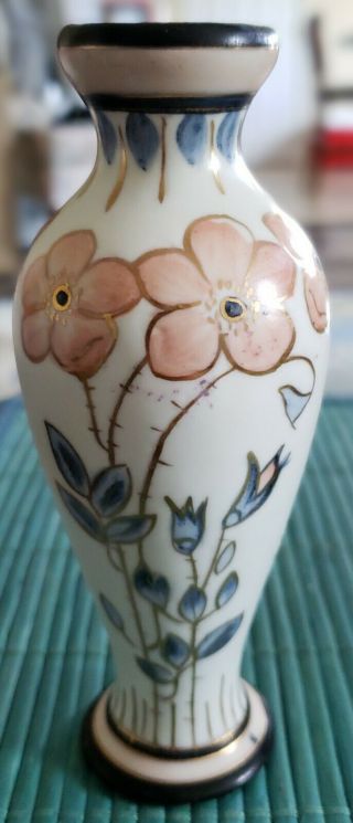 Antique Ca 1910 Fine Porcelain Royal Dux Bud Vase Hand Painted