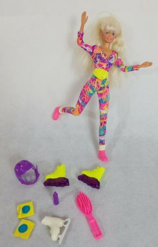 Vintage Mattel Hot Skatin Barbie Doll In Line Skates Skating 1994