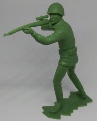 Louis Marx 1968 Plastic Toy Soldier 5.  5 " Tall Russian Rifle W/scope Gun Rare
