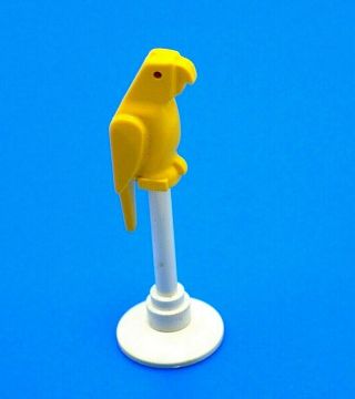 Lego Yellow Parrot Pirate Caribbean Clipper Bird With Narrow Beak 2546 6274 Rare