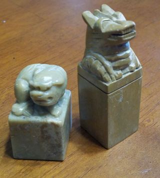 2 Chinese Foo Dog Lion Stamp Figurine Hand Carved Soap Stone Seal Stamp