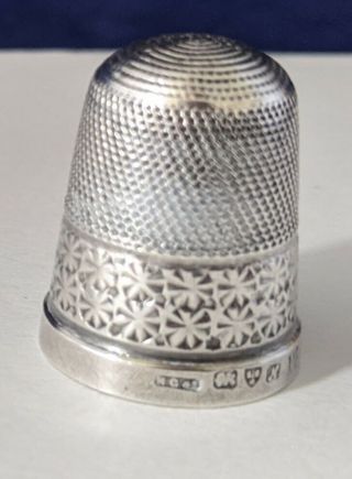 Antique Henry Griffith & Sons England Sterling Silver Thimble 17