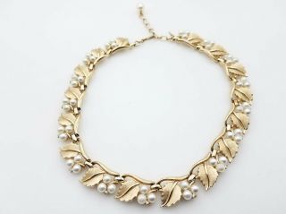 Vintage Crown Trifari Faux Pearl Leaf Necklace Ts398