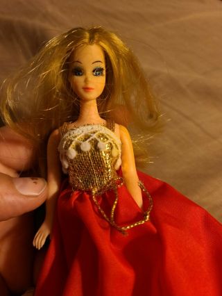 VINTAGE 1970 ' S TOPPER DAWN DOLL - Long HAIR W/ extra Dress and shoes 2
