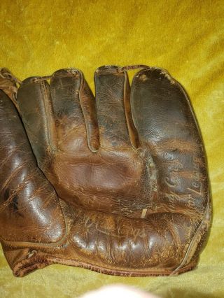 Vintage Rare Rawlings Andy Carey Major League Baseball Glove Mitt Deep Well
