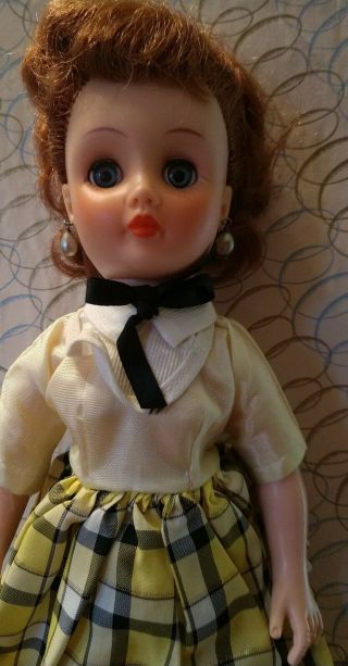 16” Vintage Horsman Cindy 81 Doll All Dresses & Carry Case