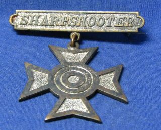 Wwi British Made Usmc Sharpshooter Badge By J.  R.  Gaunt Very Rare