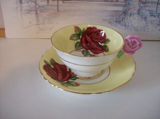 RARE DOUBLE WARRANT PARAGON RED CABBAGE ROSE FLOWER HANDLE CUP & SAUCER 3