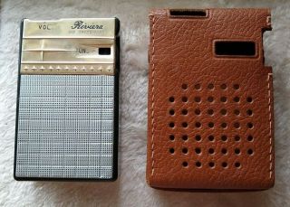 Vintage Riviera 6 Transistor Radio Model Rv62 W/leather Case Black Rare