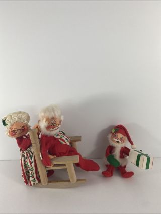 Annalee Dolls Santa In Rocking Chair With Mrs Claus Gifts Rare Vintage