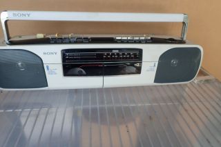 Sony CFS W303 - Radio Cassette Tape Corder Recorder RARE White Boombox 3