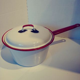 Antique/ Vintage Medium Enamelware Pot W/lid & Handle White With Red Trim