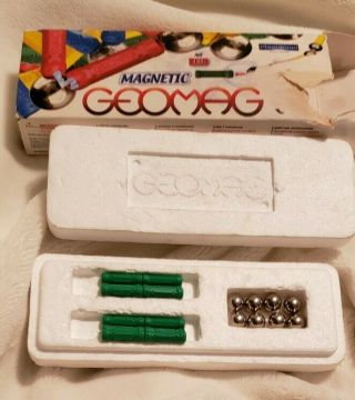 Vintage Geomag Magnetic 20 Piece Set Made.  In Italy Age 3,
