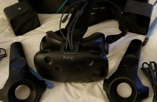 HTC Vive VR System Complete,  2 controls and all components.  Rarely 6