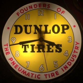 Rare 1950s Vintage Dunlop Tires Advertising Light Up Bubble Clock Sign Gas Oil