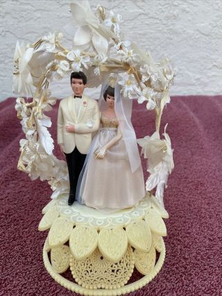 Vintage Gorgeous Wilton Wedding Cake Topper Plastic Stand