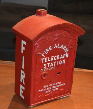 Rare Antique Curved Top Cast Iron Gamewell Fire Alarm Telegraph Station Box