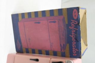 RARE Pink Vintage Wolverine No.  185 Tin Metal Toy Refrigerator 3